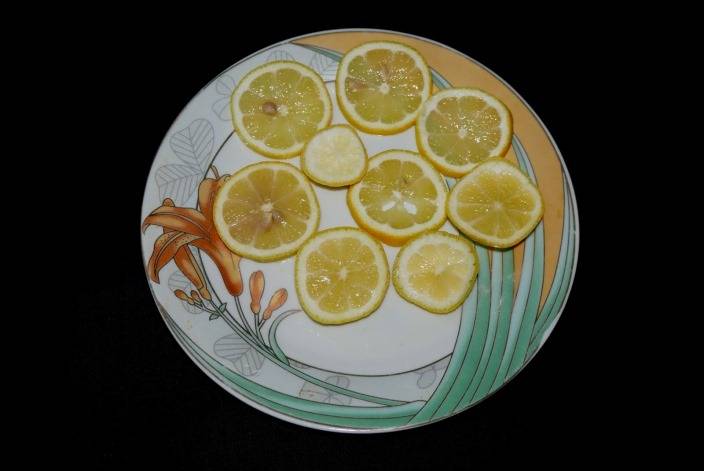 Новогрузинский лимон в нарезке фото